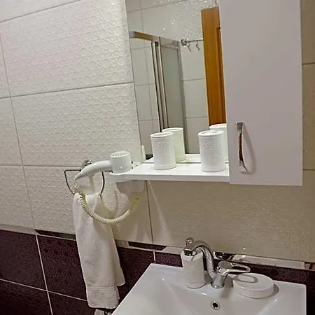 Can Apart Hotel 公寓式酒店 凯梅尔